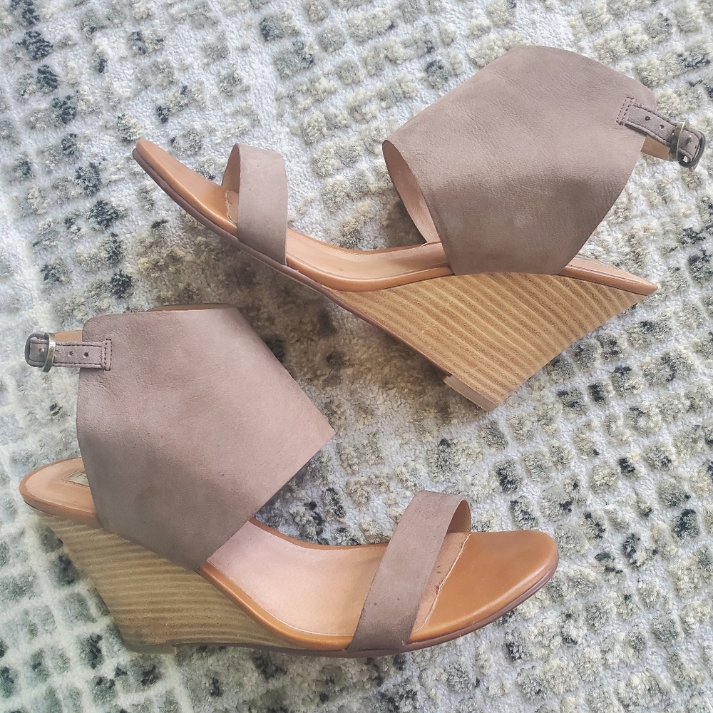Halogen Wedges Size 9